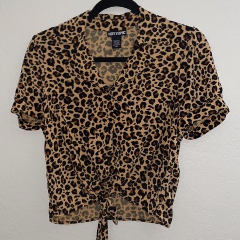 Leopard Print Tie Crop Top